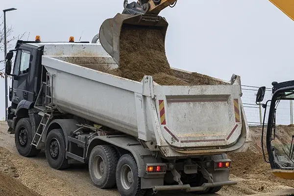 kontenersitt.com - Szóródó anyag szállítás